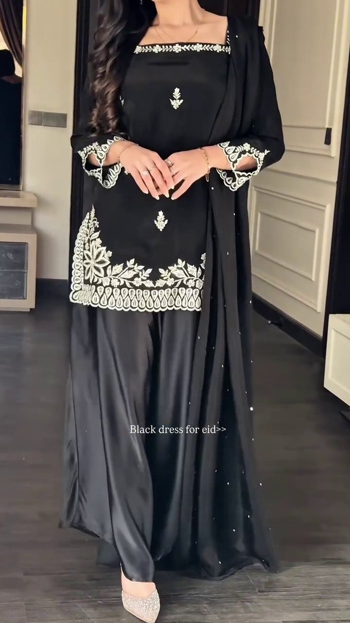 EID SPECIAL DESIGNER WEAR EMBROIDERED TOP -FARSI SALWAAR AND DUPATTA IN CREP❤️