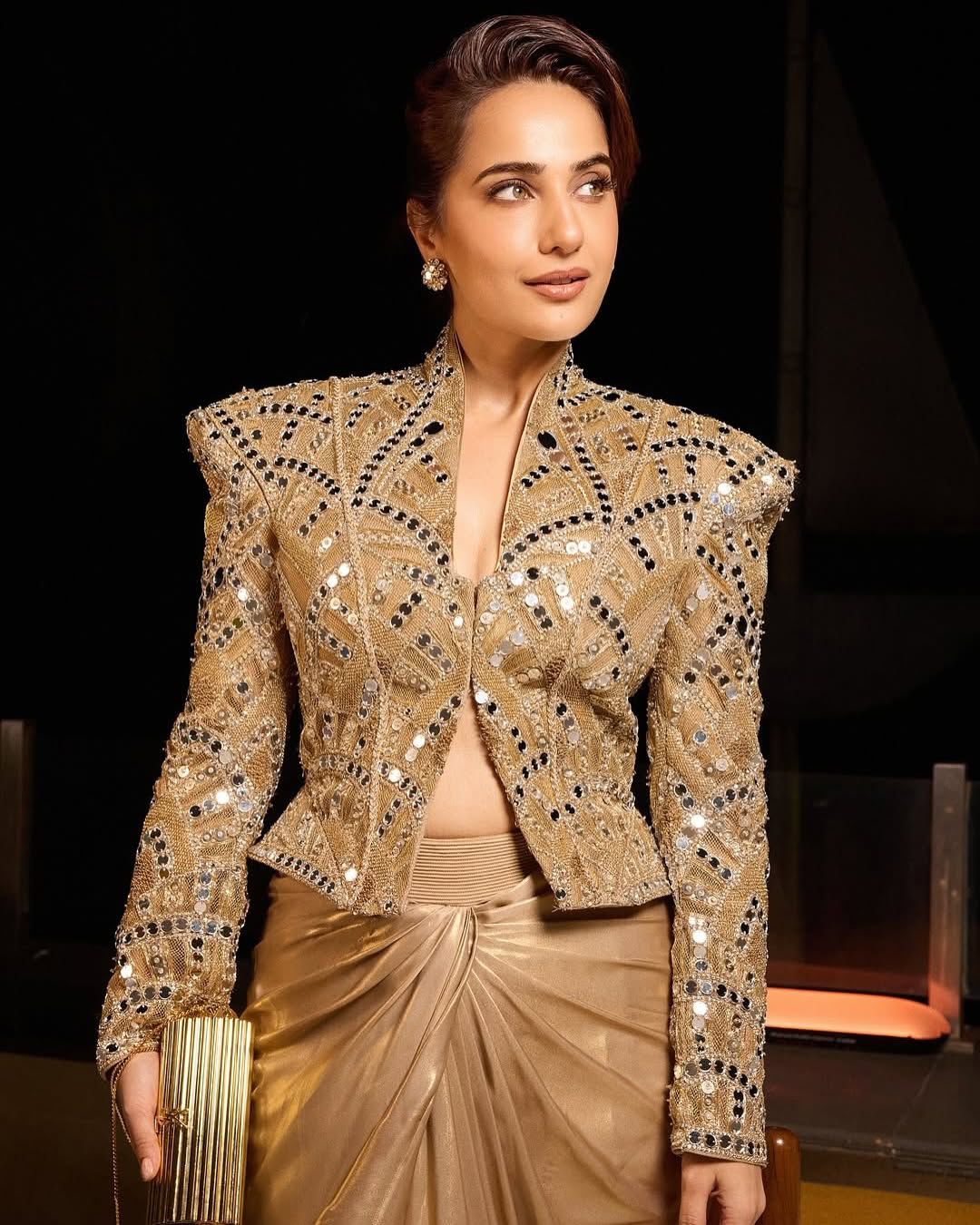 new Bollywood Style Real Mirror work Goldern Embroidery Work detailing 3 pic indo-Western Set