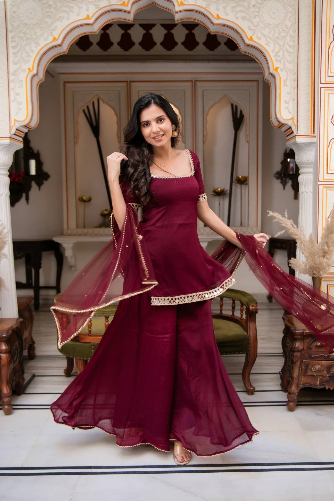 HEAVY 3 PIECES SUIT PAIR WITH EMBROIDERY AND REAL MIRROR WORK WITH FANCY LACE 👗
