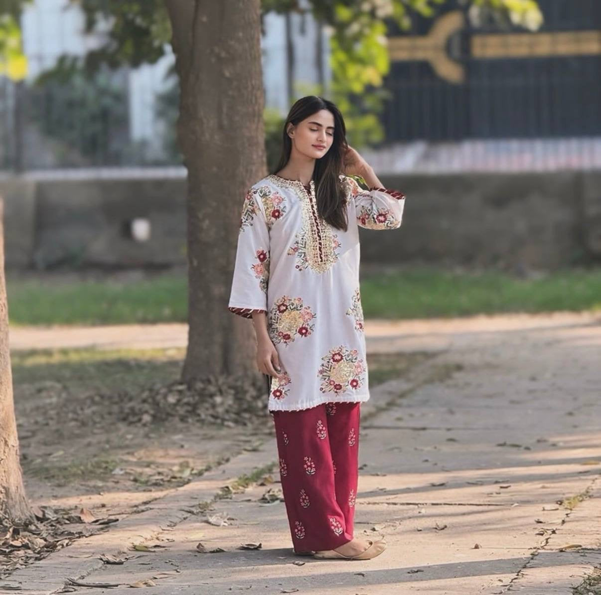 THREAD & SEQUINS, FAUX GEORGETTE FABRIC✨KURTI, DUPATTA & PENT