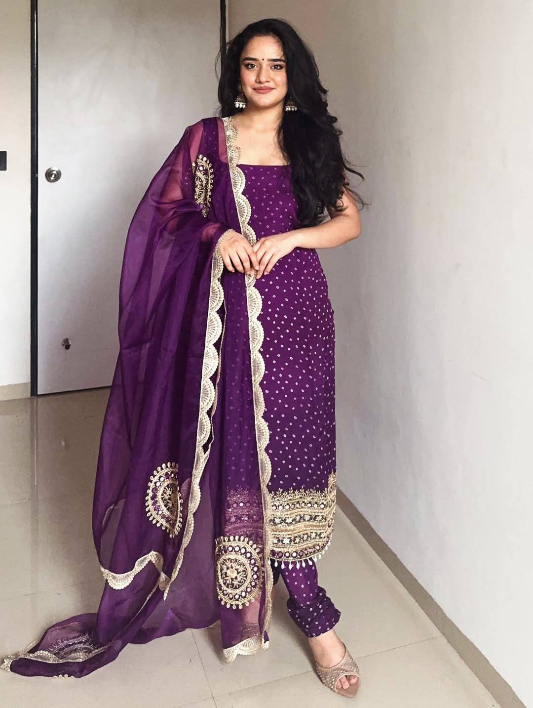 3 PIECES KURTI, CHUDIDAR & DUPATTA