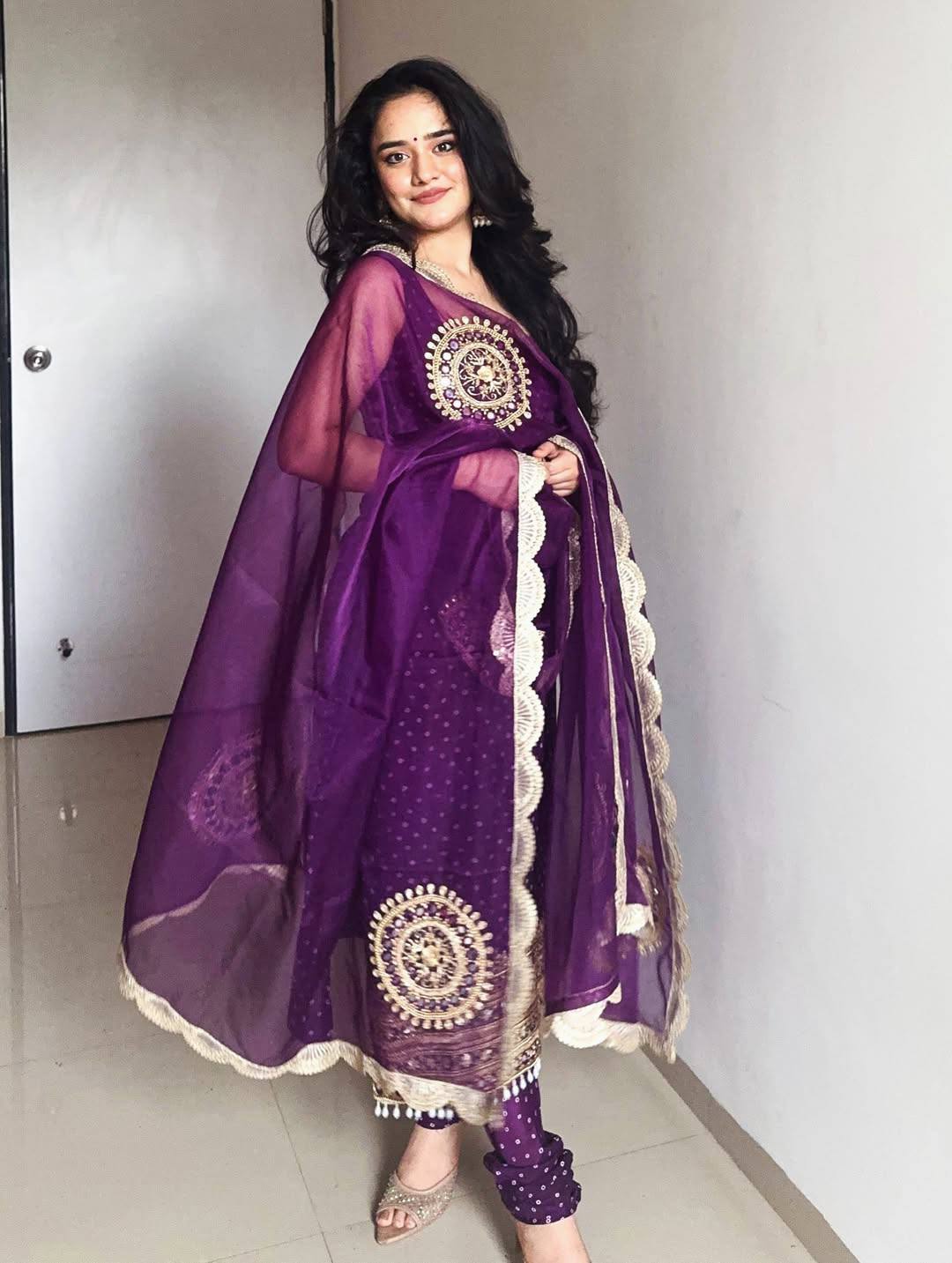 3 PIECES KURTI, CHUDIDAR & DUPATTA