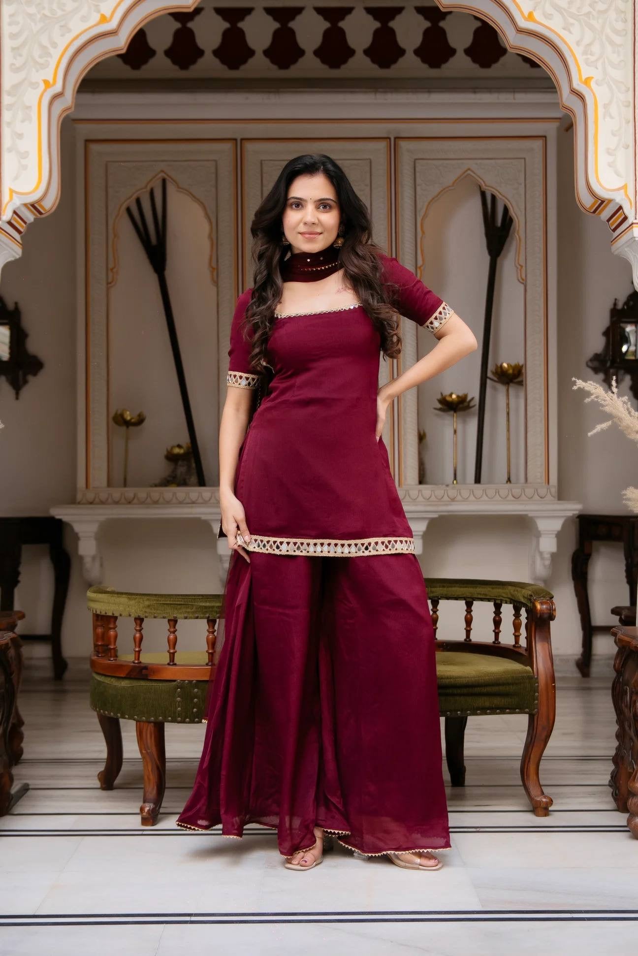 HEAVY 3 PIECES SUIT PAIR WITH EMBROIDERY AND REAL MIRROR WORK WITH FANCY LACE 👗