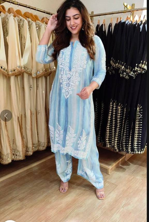 DESIGNER PAIR WITH EMBROIDERED WORK IN 2 DIFFERENT PRINTS 🩵
