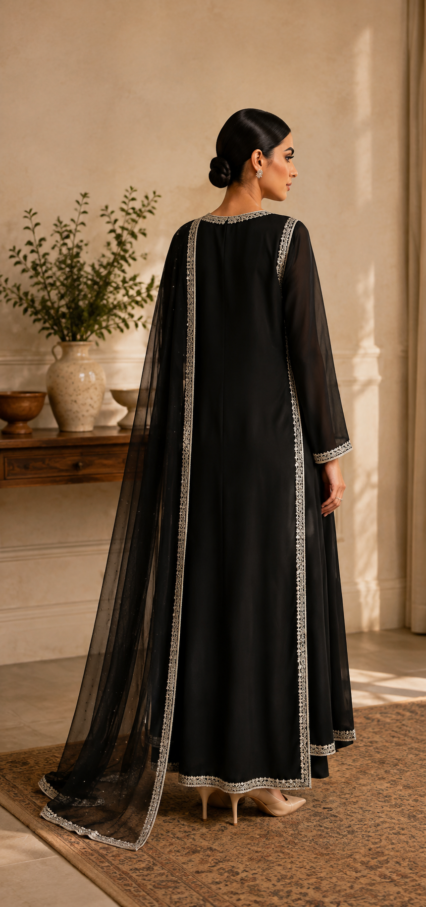 Saanjh Classic Crepe Suit Ensemble
