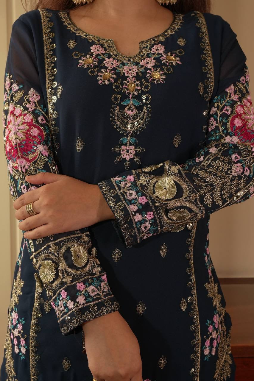 MODELING OF GOWN PANT PAIR FROM LOOMEERA