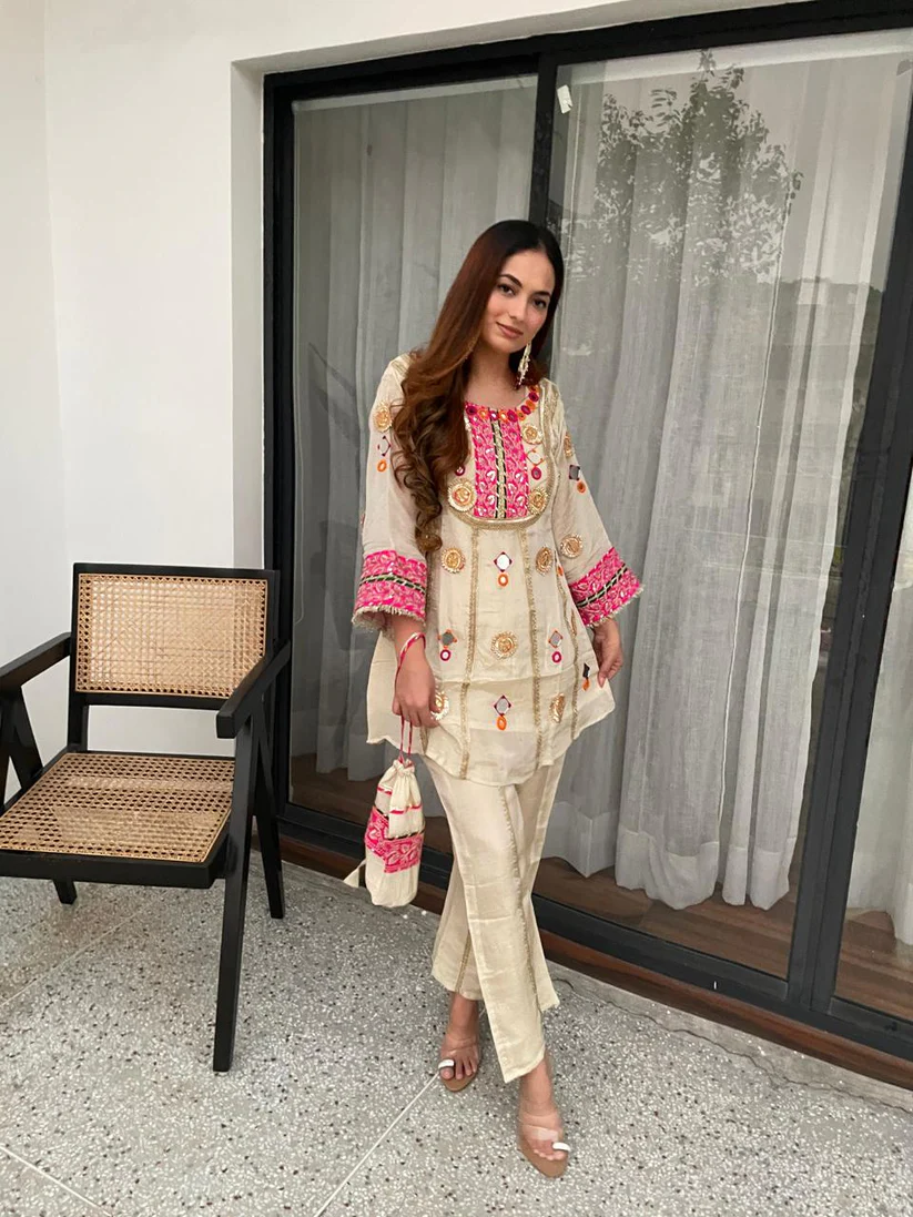 Premium Tissue Silk Gotta Coord With Potli